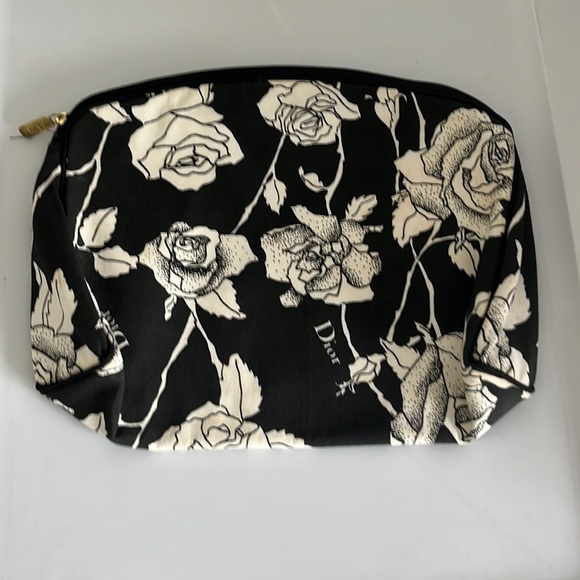 Dior Handbags - 🤍Vintage Rare🖤 Christian Dior Cosmetic Bag Roses Print Black and White